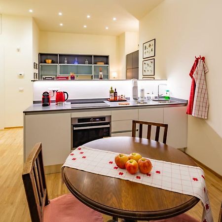 La Casa Colorata - Flats In Milan - Bocconi Leilighet Eksteriør bilde